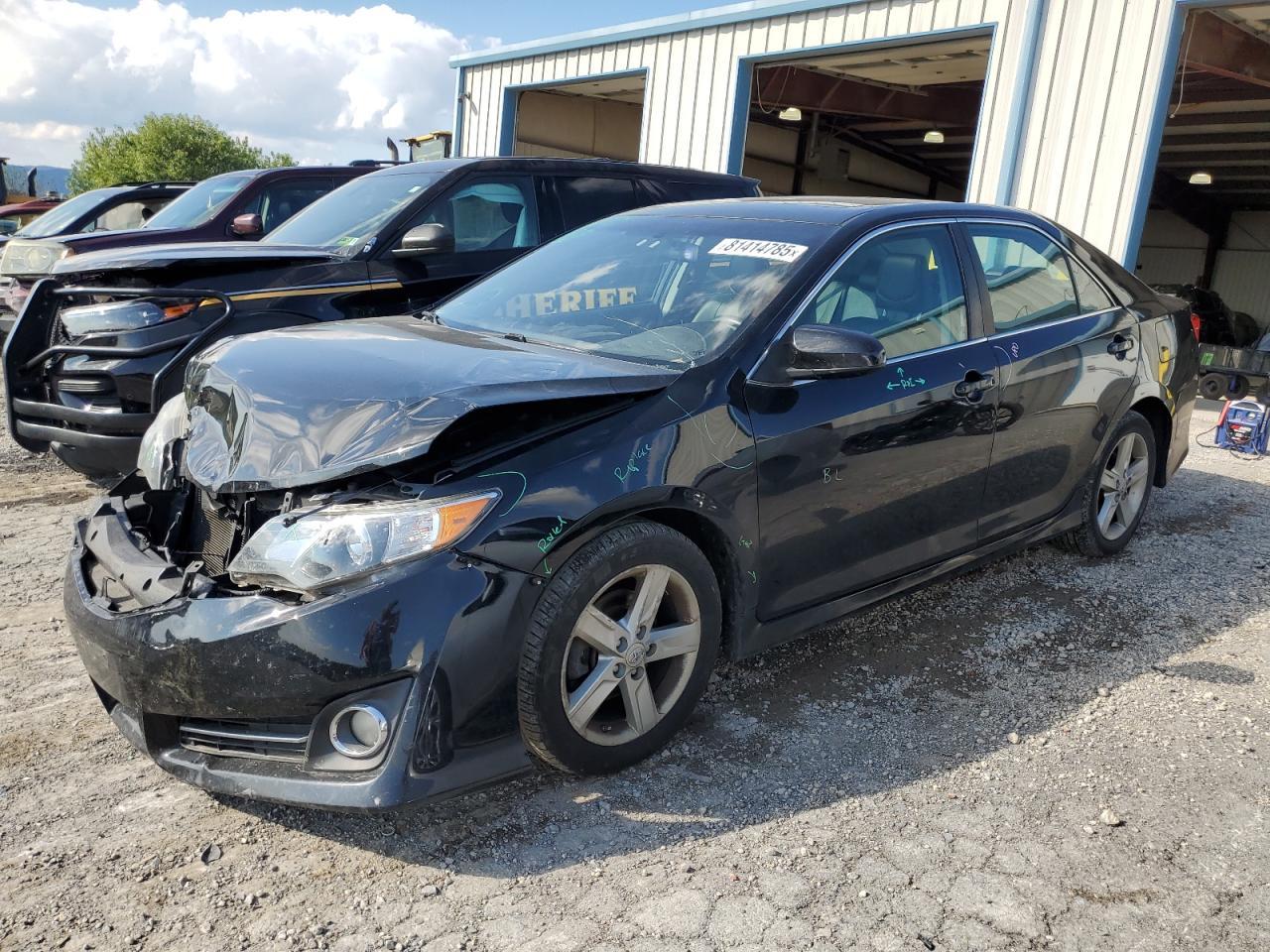 2013 TOYOTA CAMRY