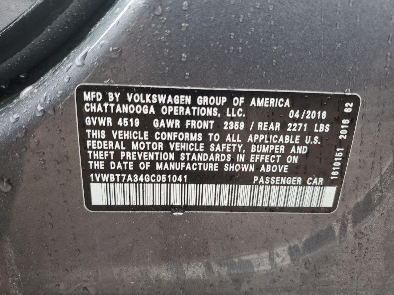2016 VOLKSWAGEN Passat
