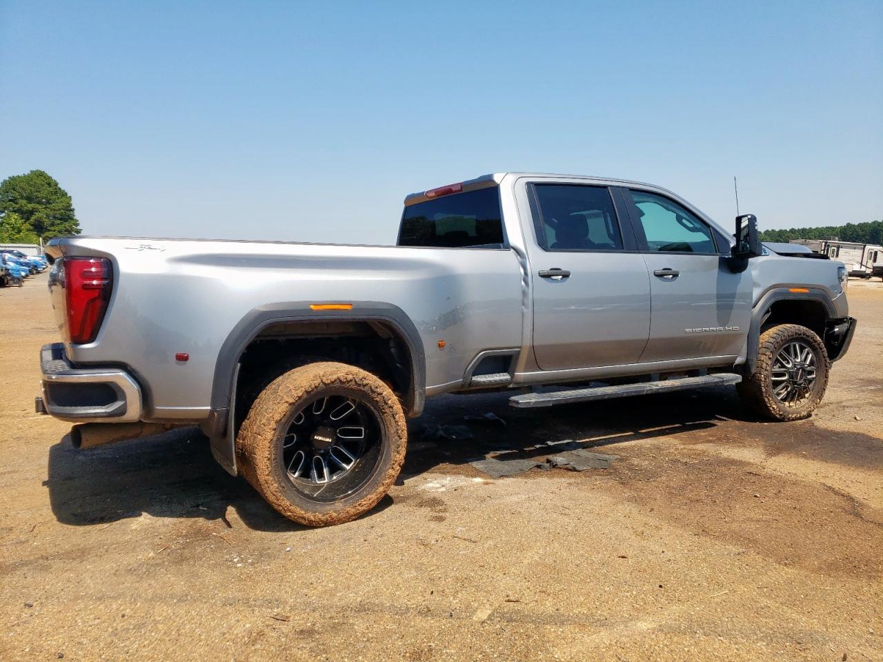 2025 GMC Sierra