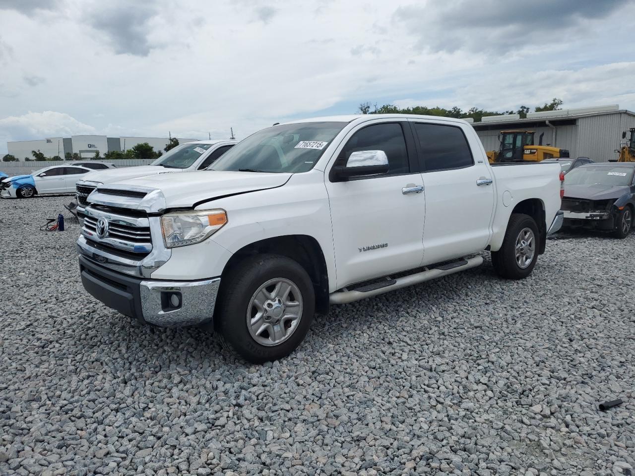 2017 TOYOTA TUNDRA