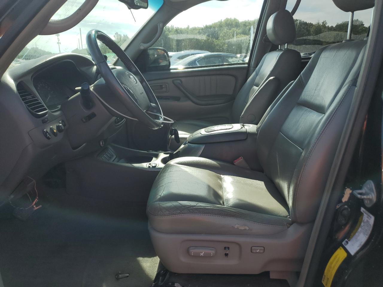 2006 TOYOTA Sequoia