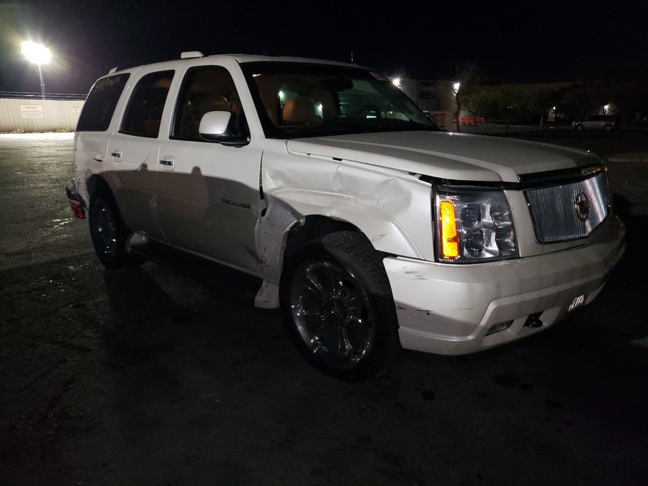 2005 CADILLAC ESCALADE