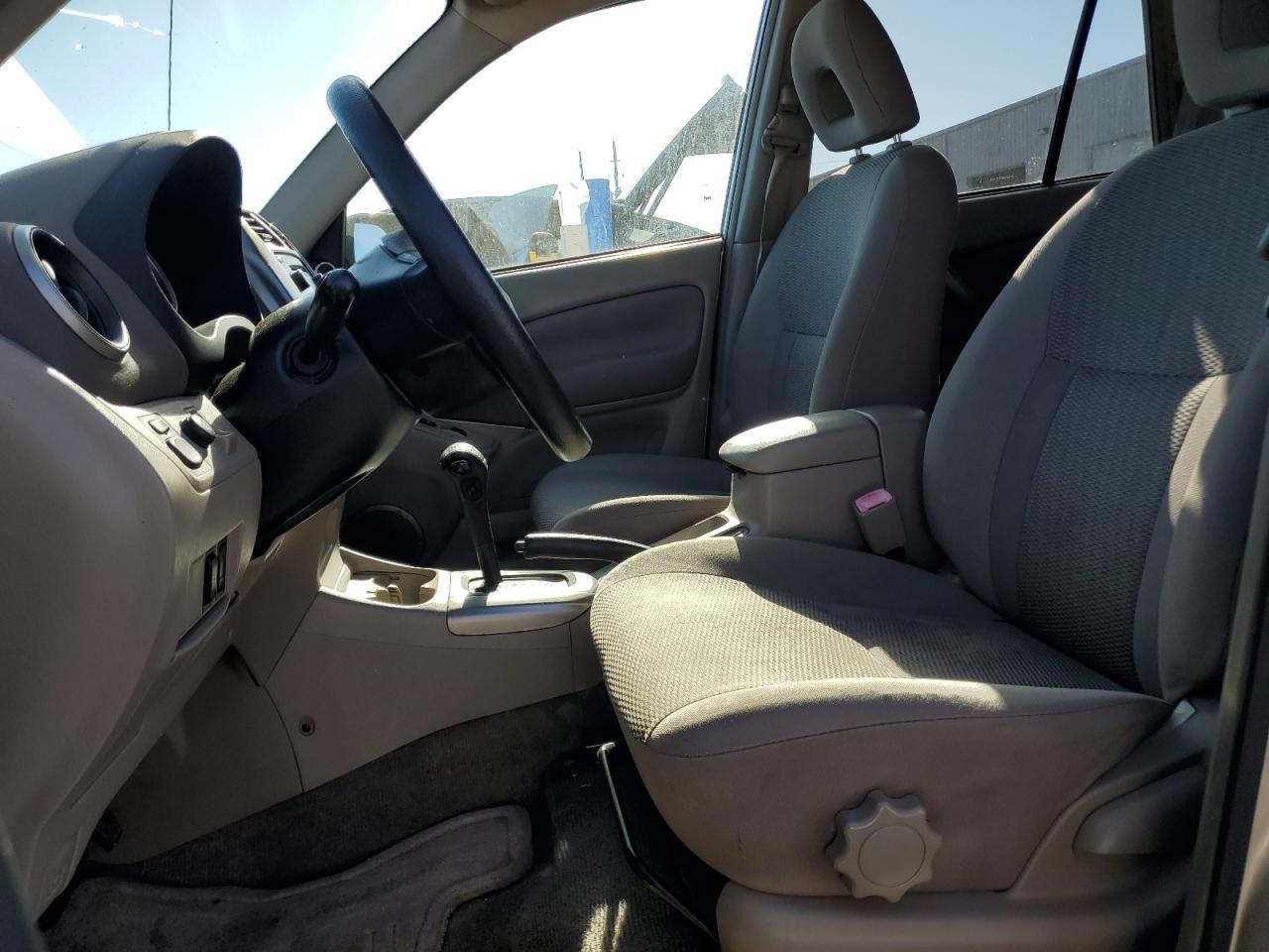 2004 TOYOTA RAV4