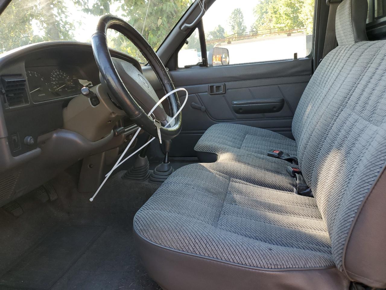 1992 TOYOTA Pickup