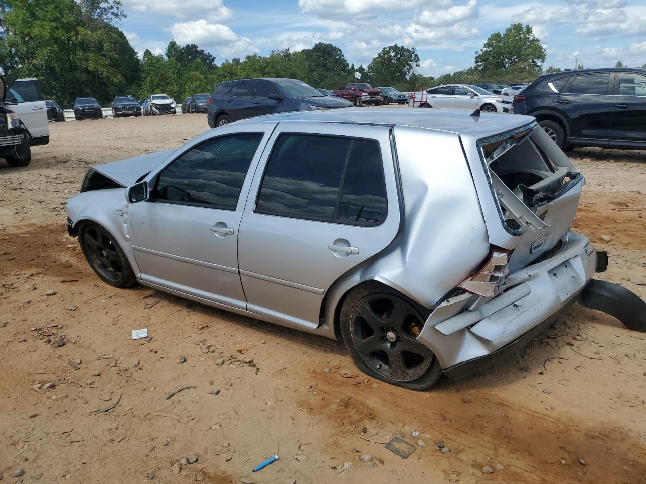 2003 VOLKSWAGEN GOLF