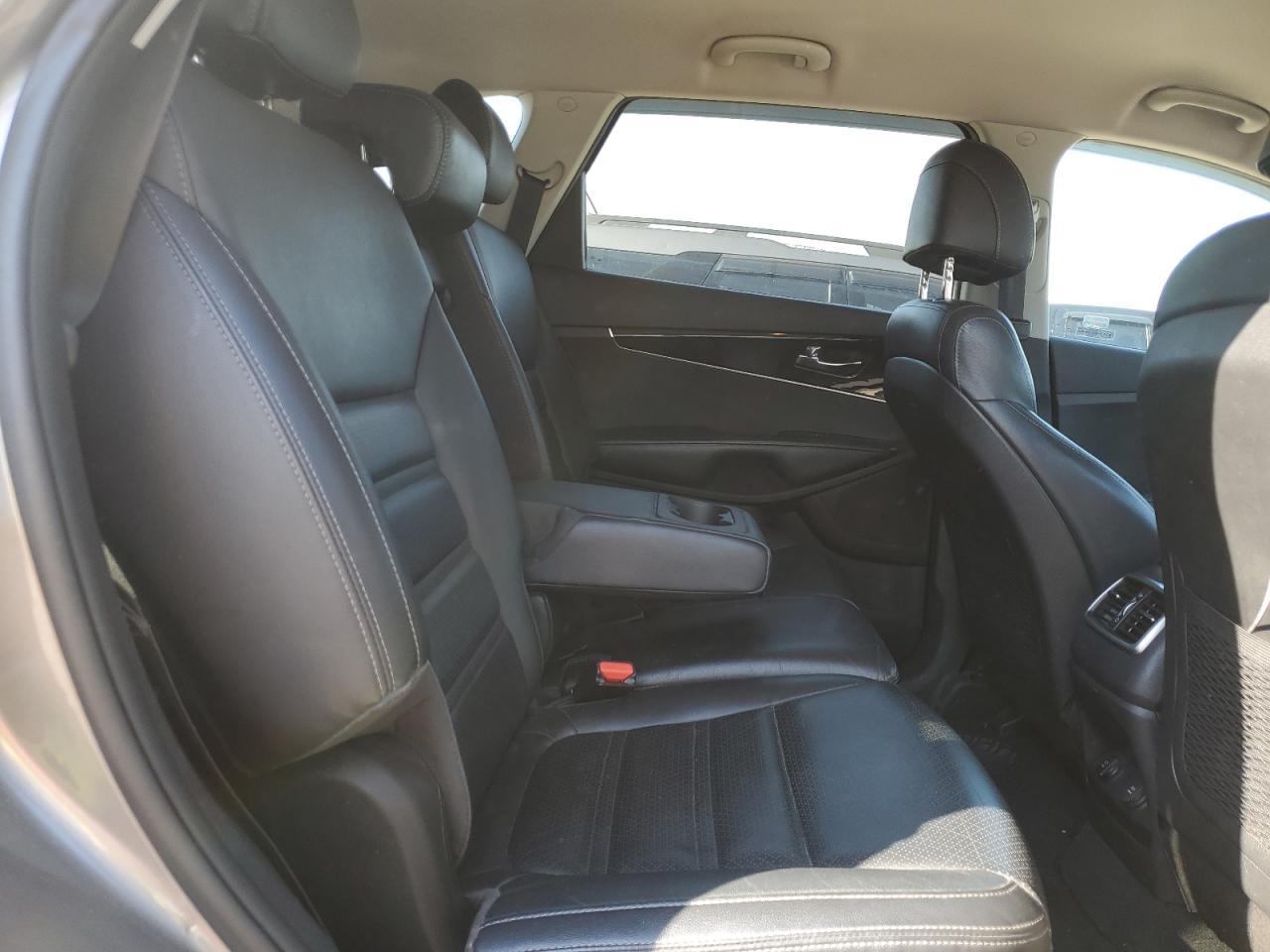 2017 KIA SORENTO
