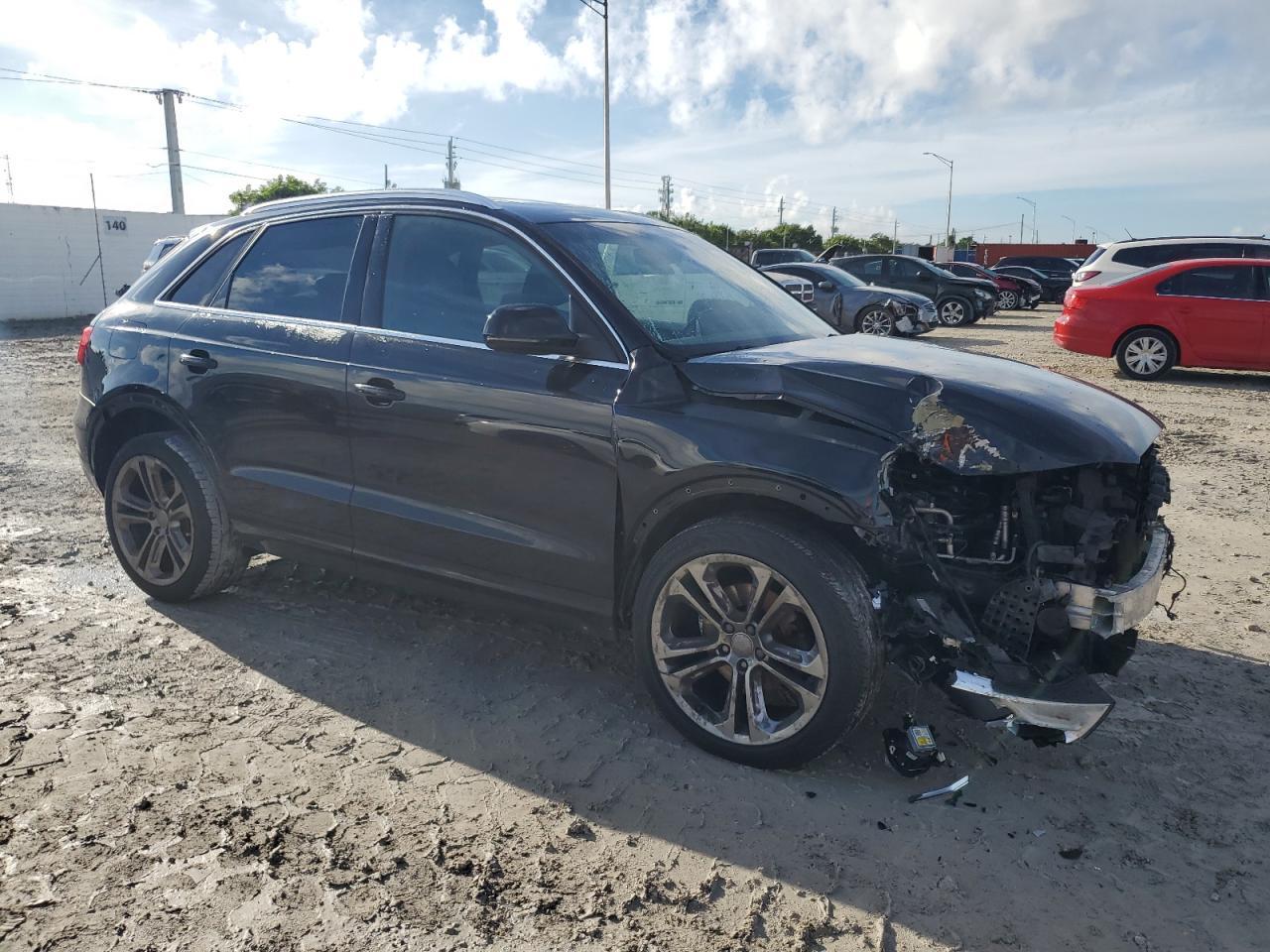 2017 AUDI Q3