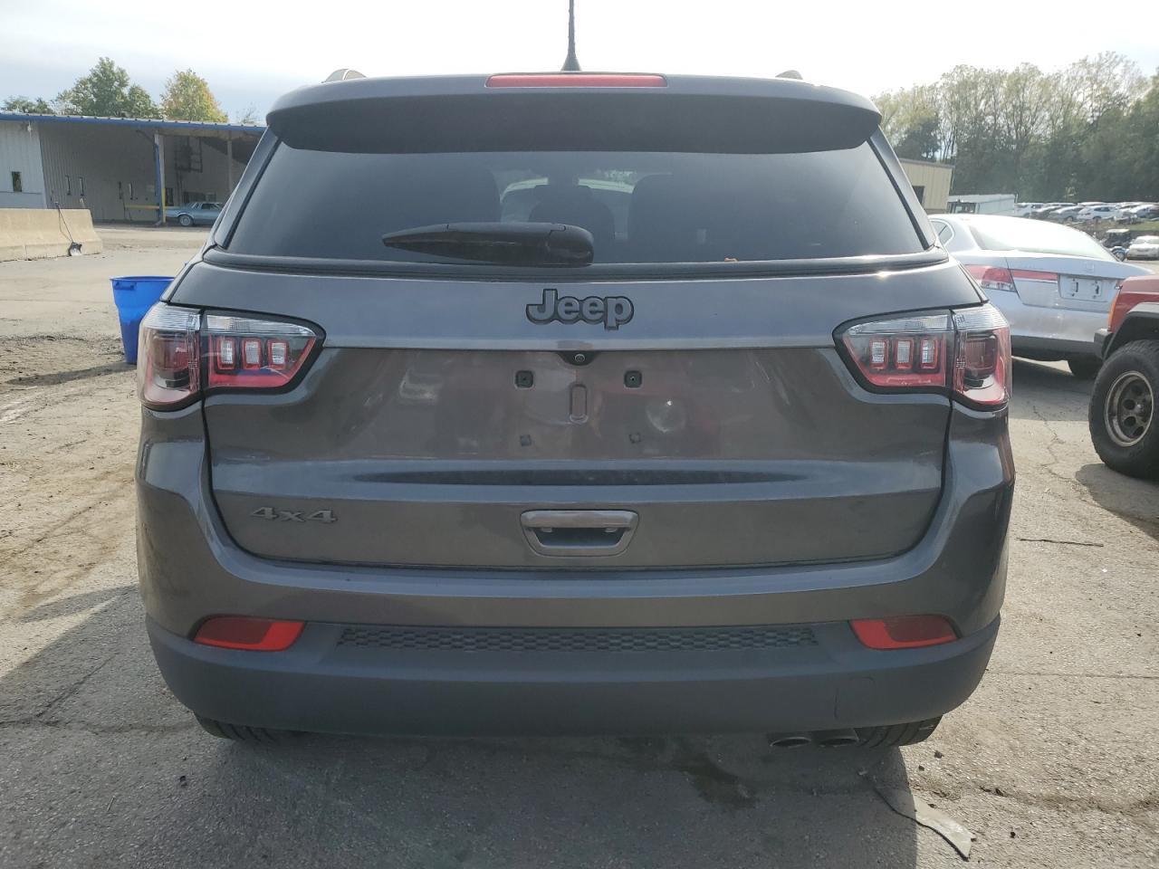 2021 JEEP Compass