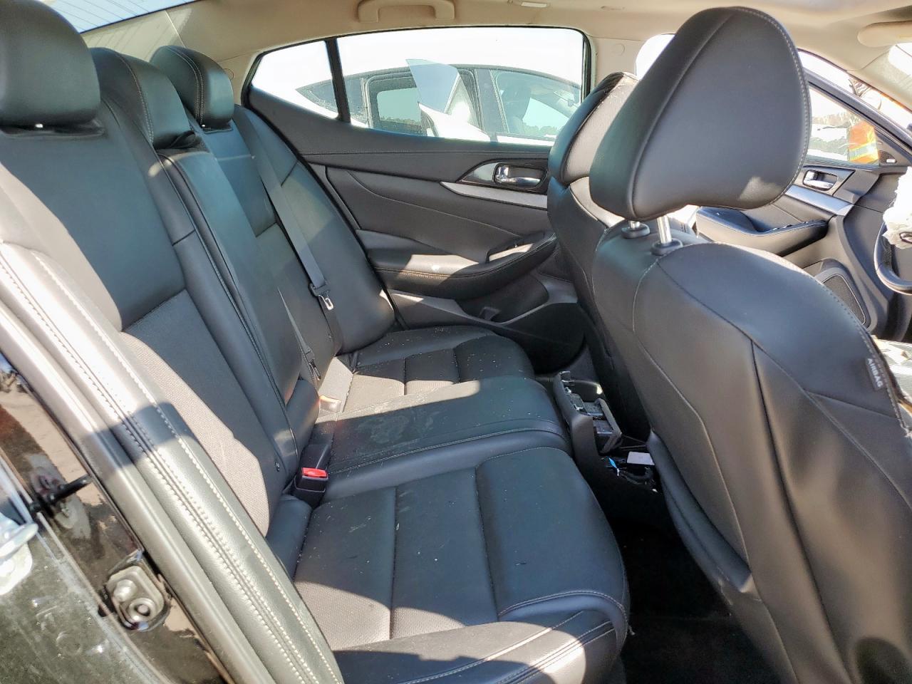 2018 NISSAN Maxima