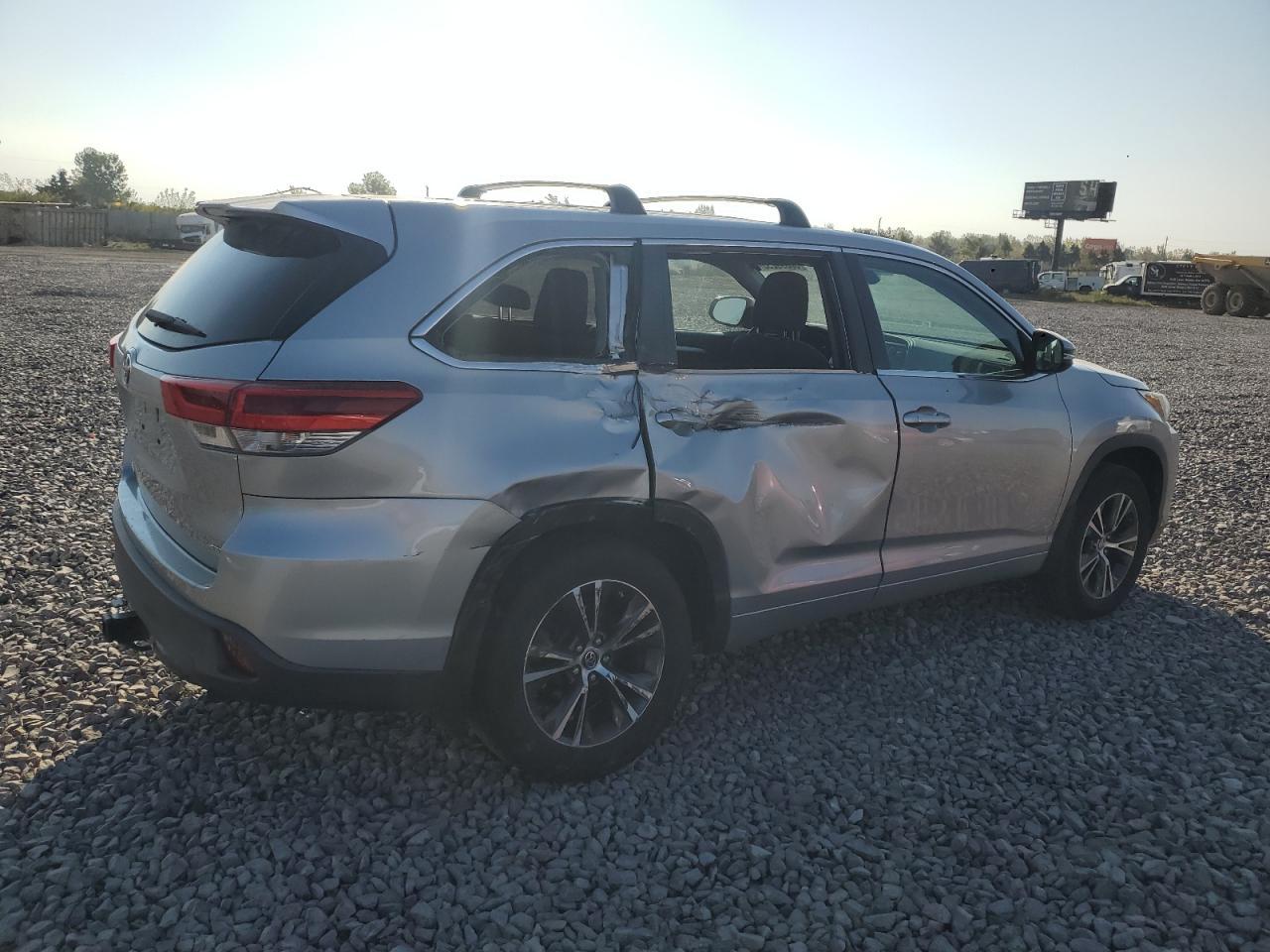 2018 TOYOTA HIGHLANDER