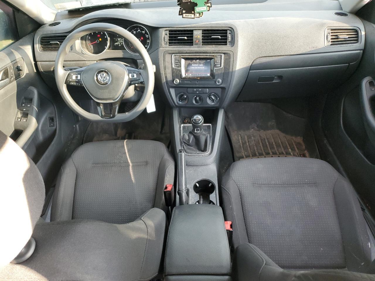 2016 VOLKSWAGEN JETTA