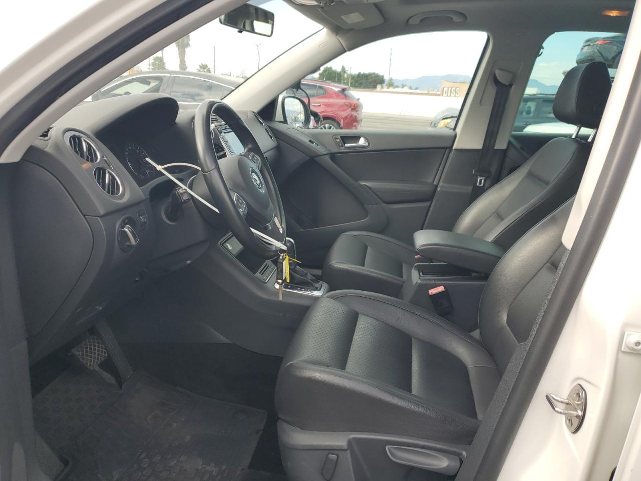 2012 VOLKSWAGEN TIGUAN