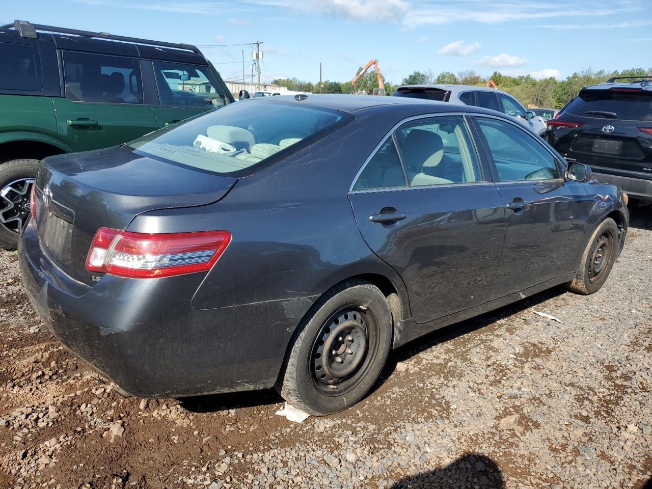 2010 TOYOTA CAMRY