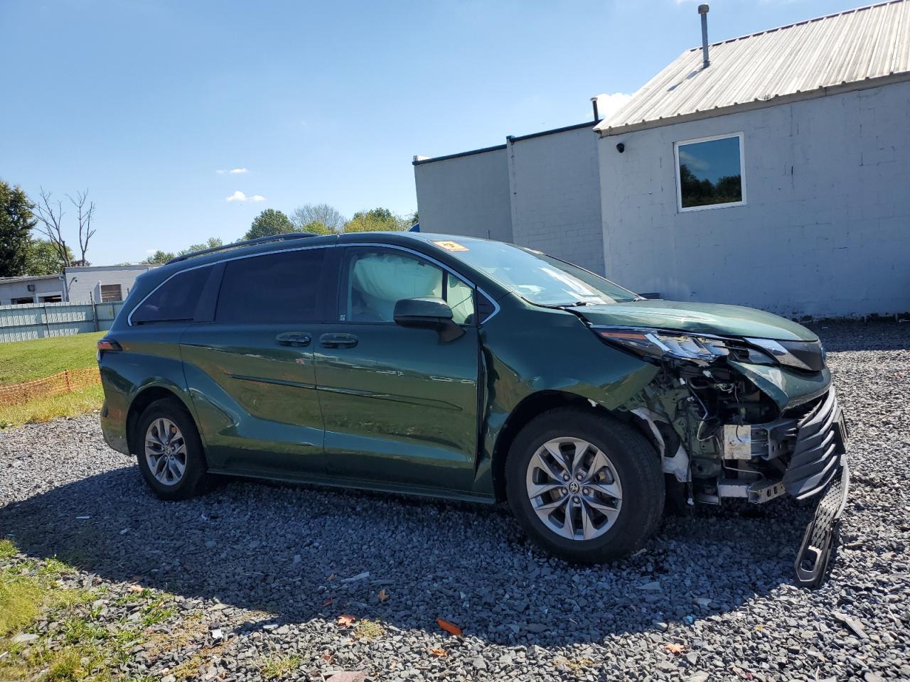 2022 TOYOTA SIENNA