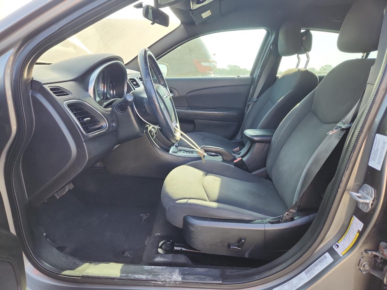 2013 CHRYSLER 200