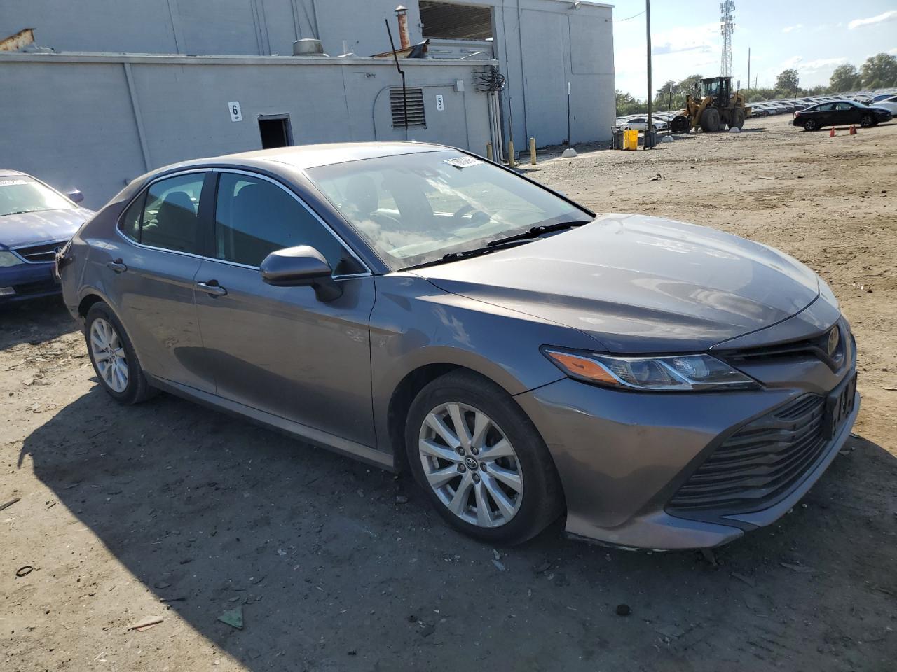 2018 TOYOTA CAMRY