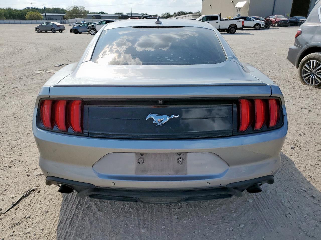 2022 FORD MUSTANG