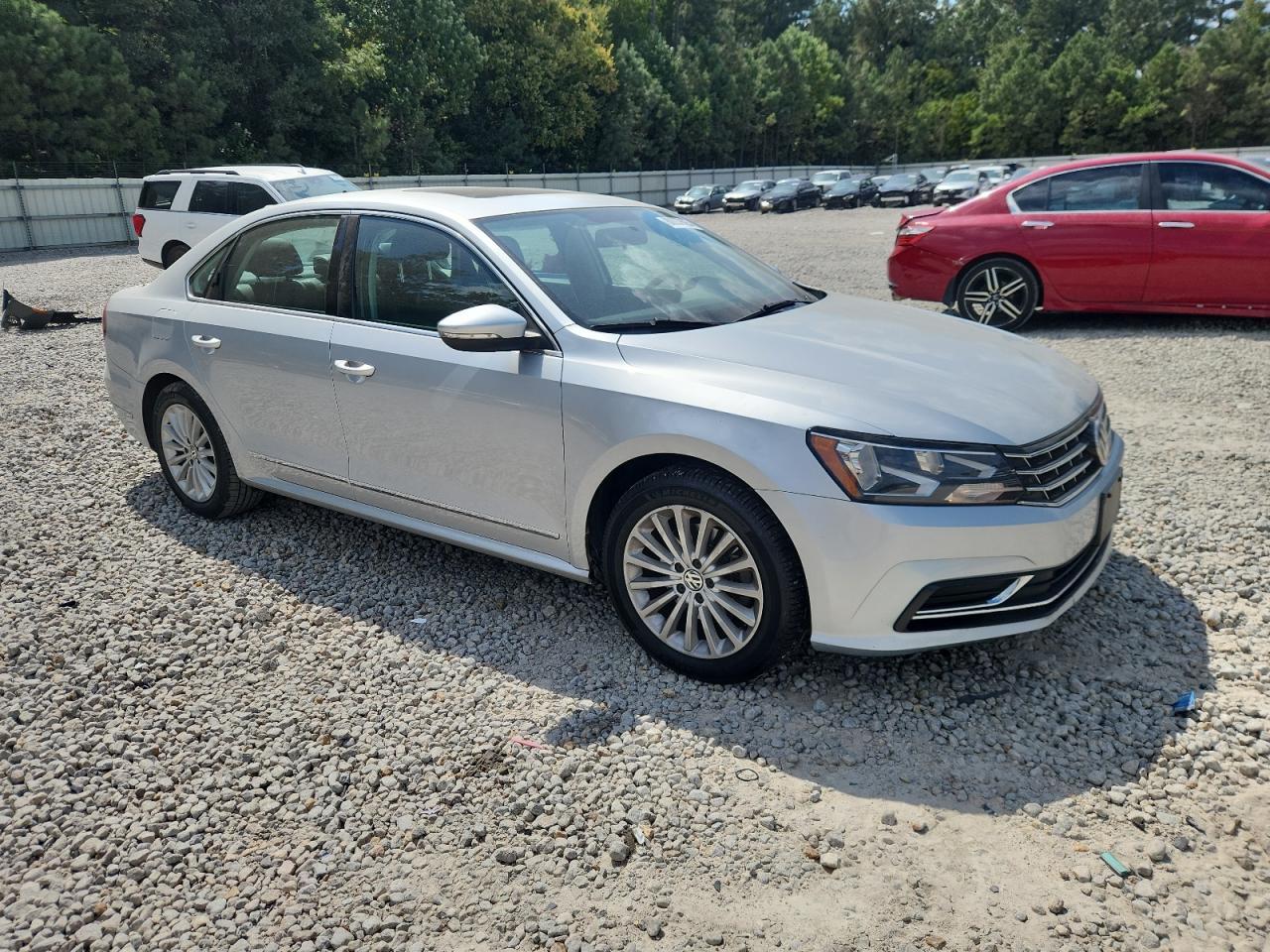 2017 VOLKSWAGEN Passat