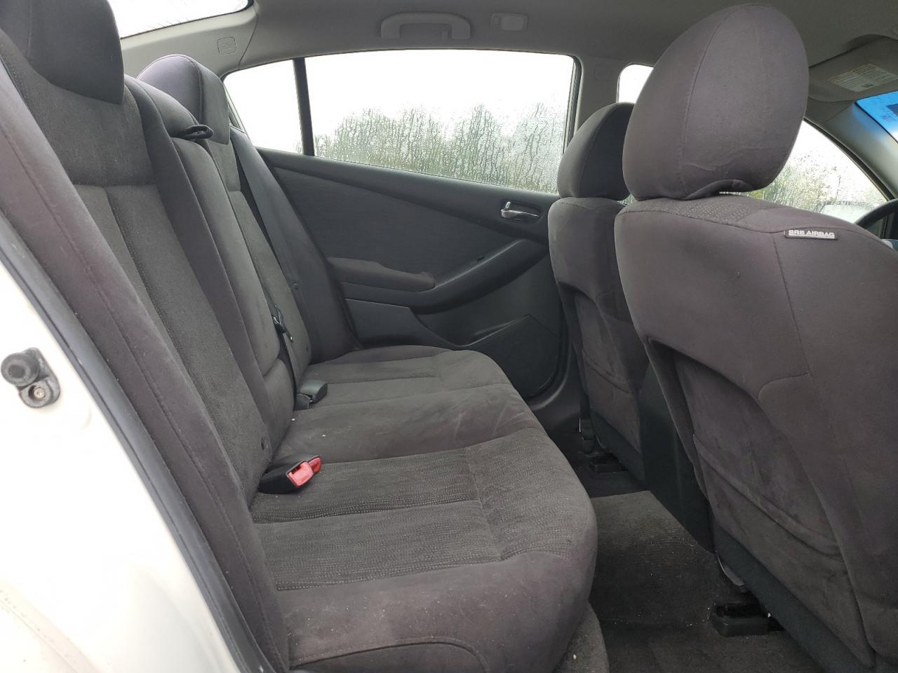 2010 NISSAN ALTIMA