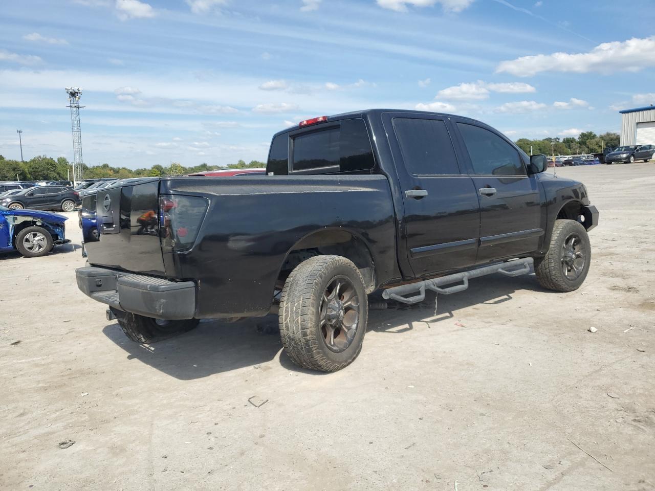2010 NISSAN Titan