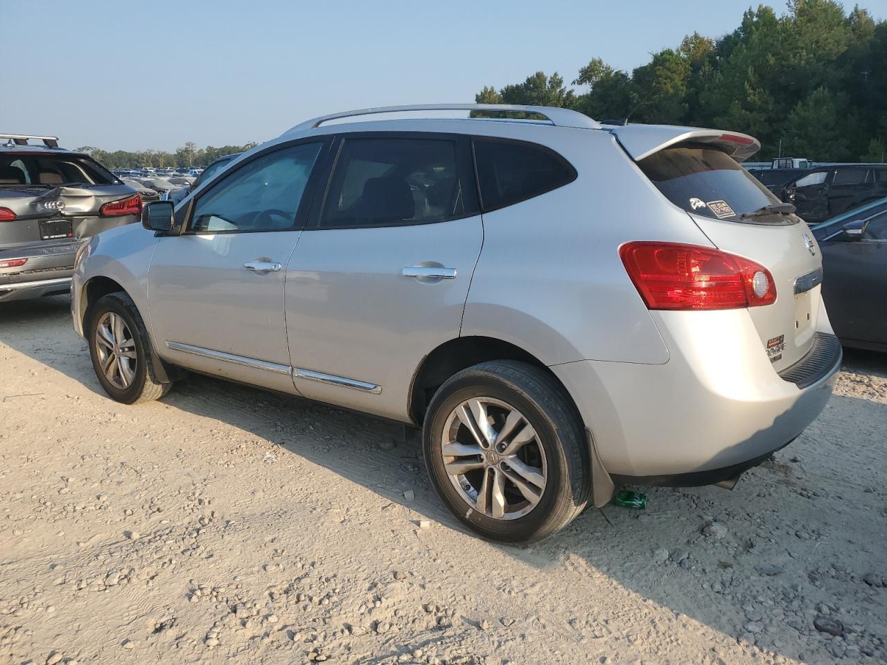 2015 NISSAN ROGUE