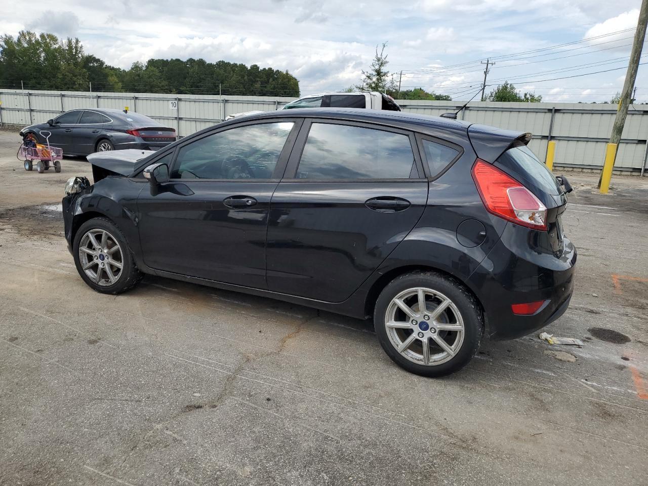 2015 FORD Fiesta