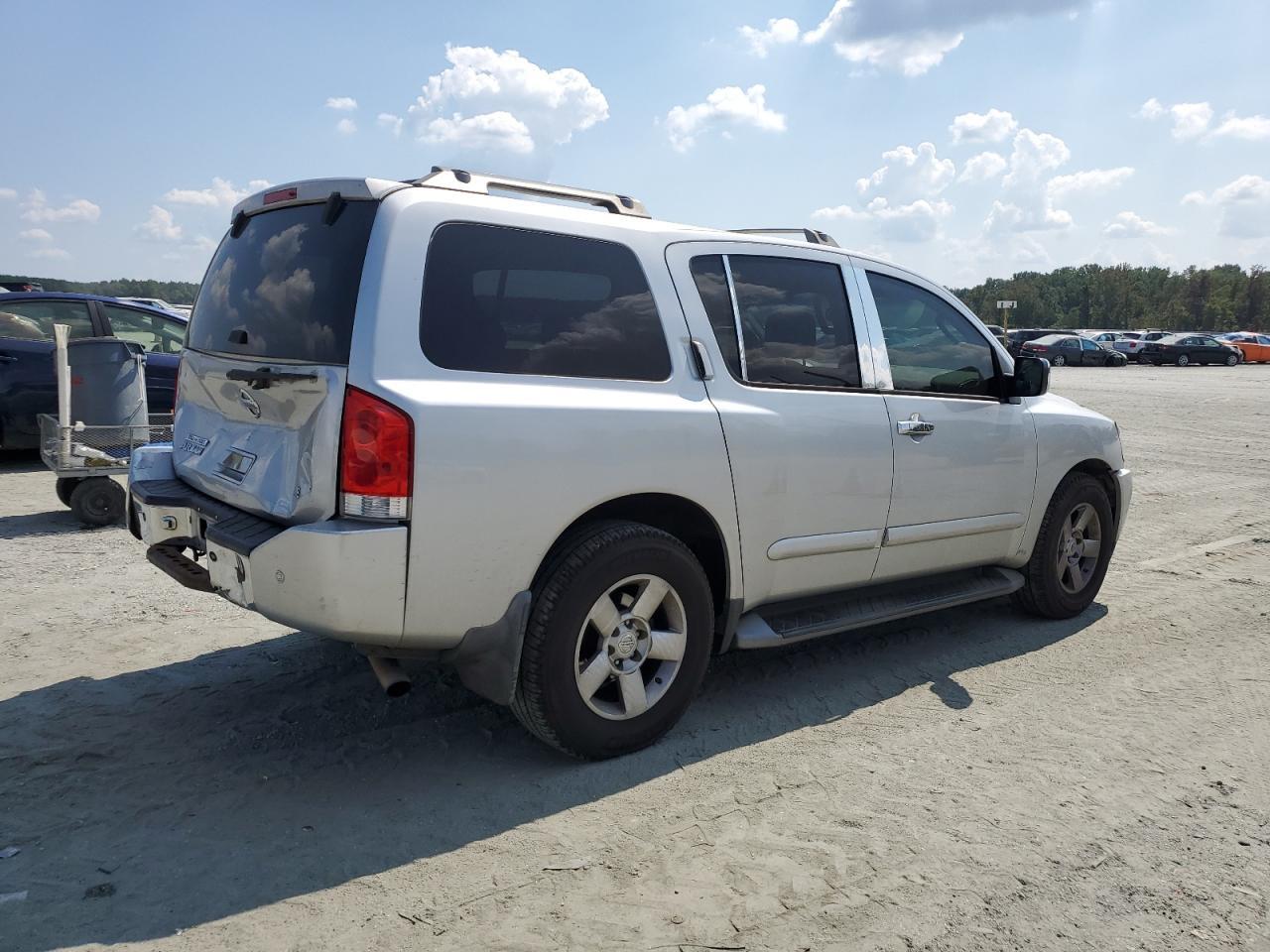 2004 NISSAN Armada
