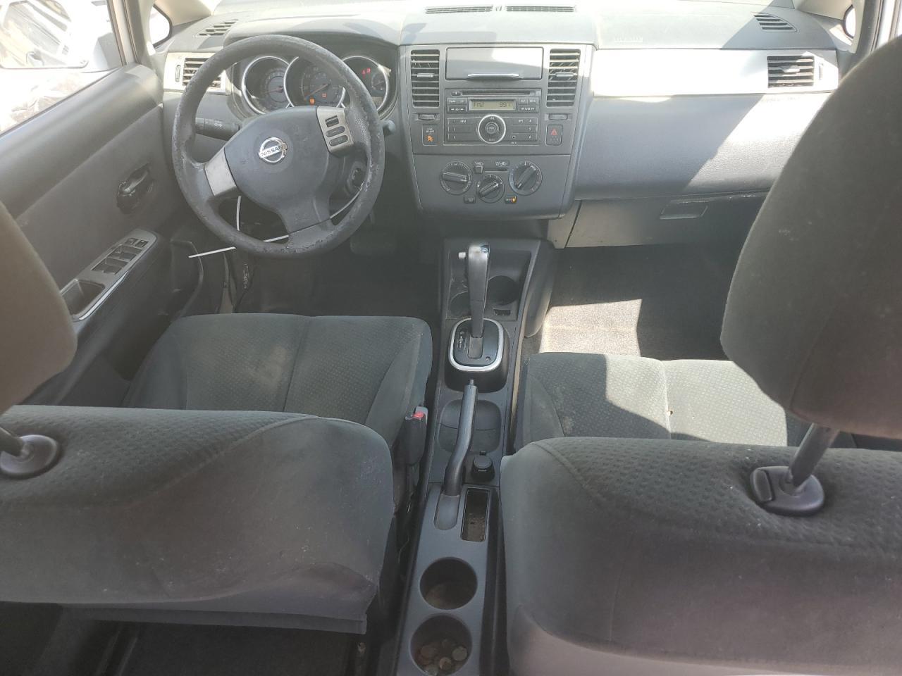 2011 NISSAN VERSA