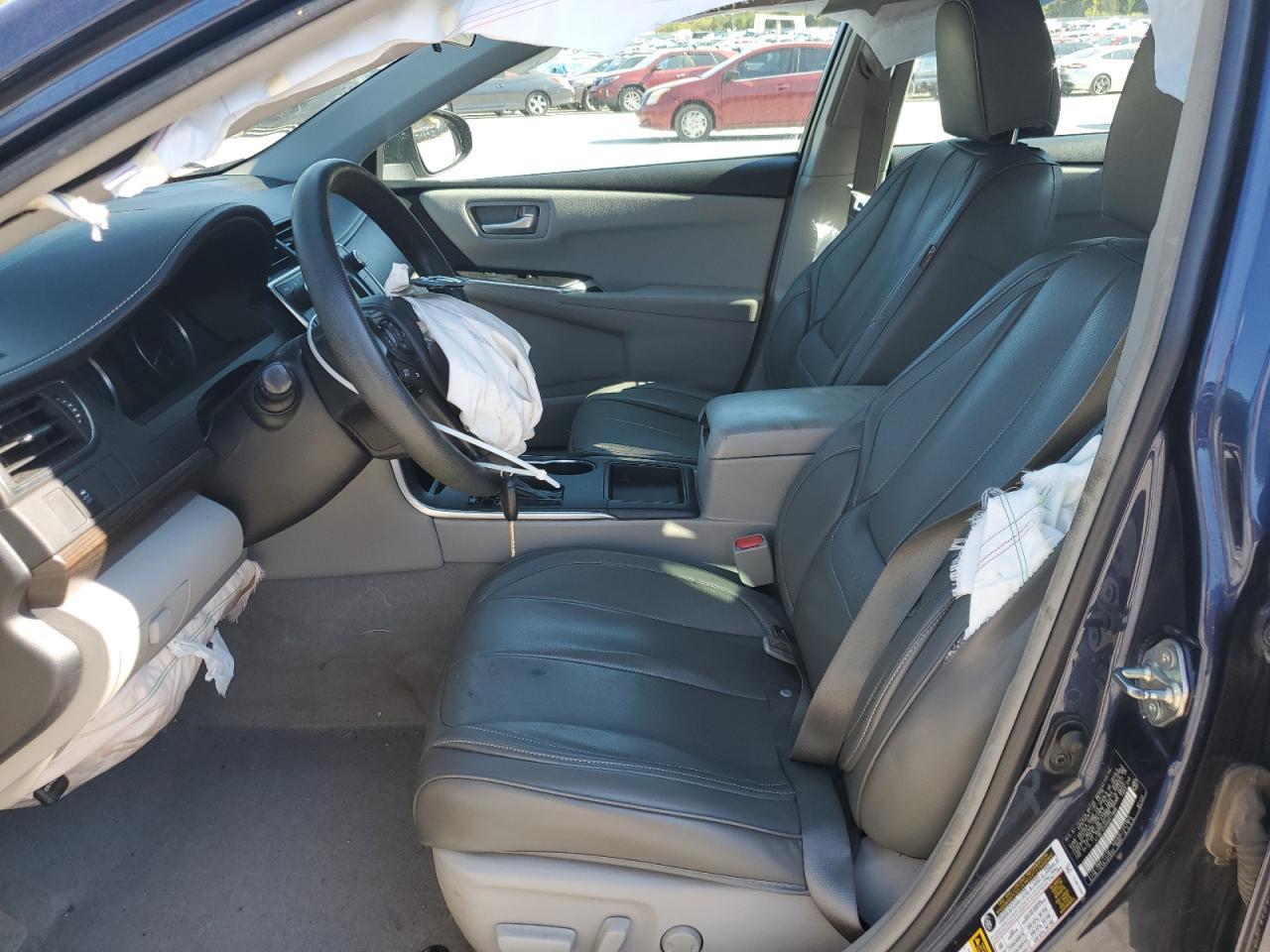 2016 TOYOTA CAMRY