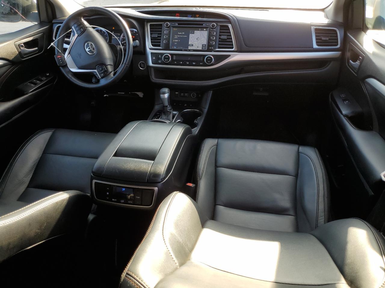 2017 TOYOTA HIGHLANDER