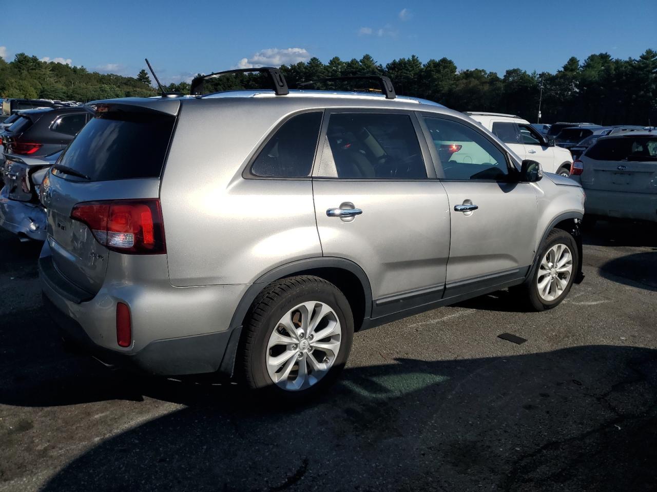 2015 KIA SORENTO