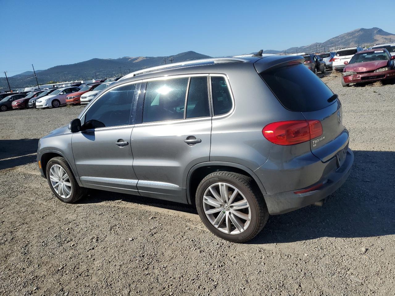 2016 VOLKSWAGEN TIGUAN