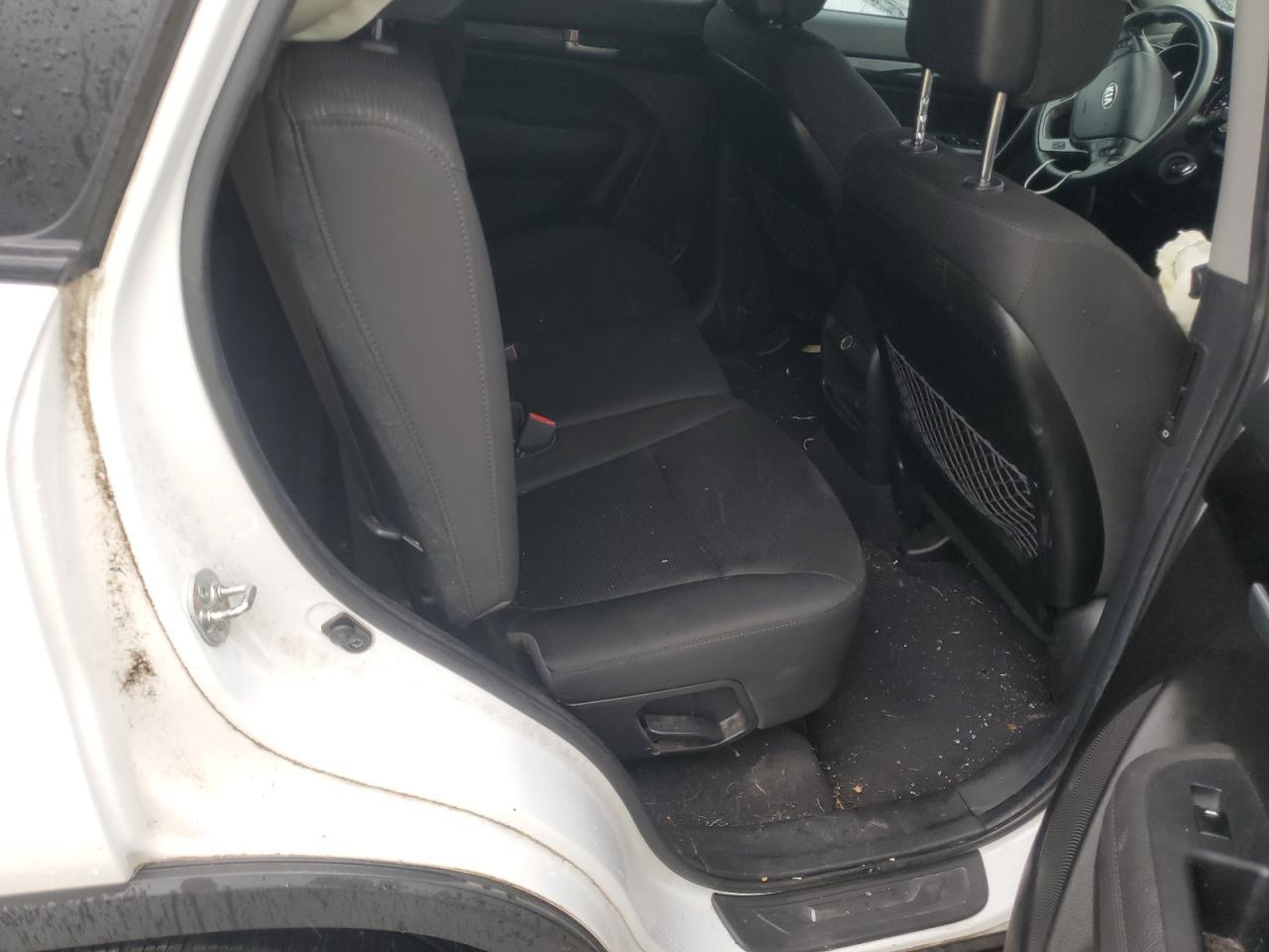 2015 KIA SORENTO