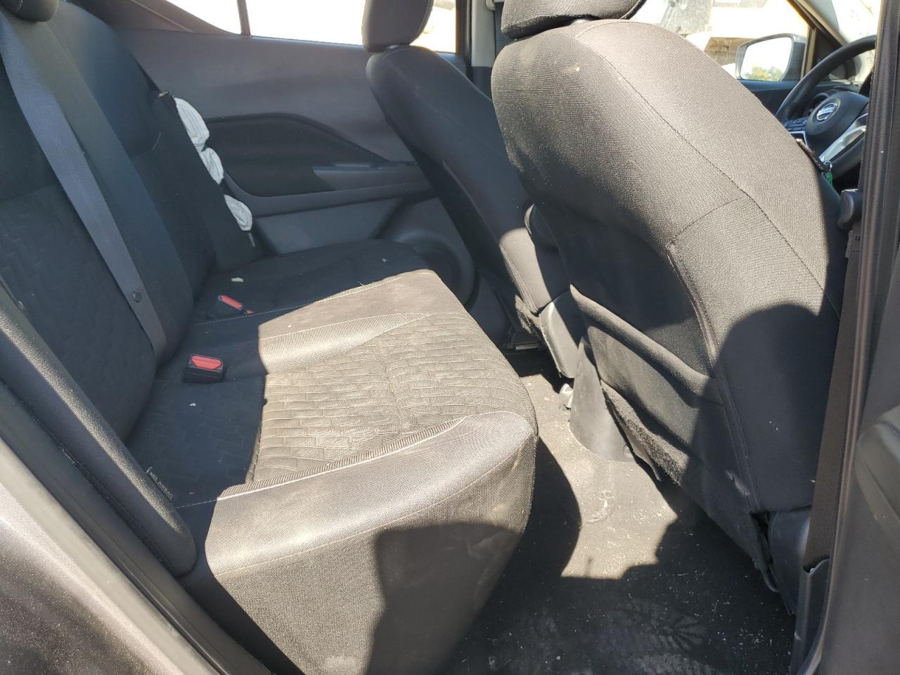 2021 NISSAN KICKS