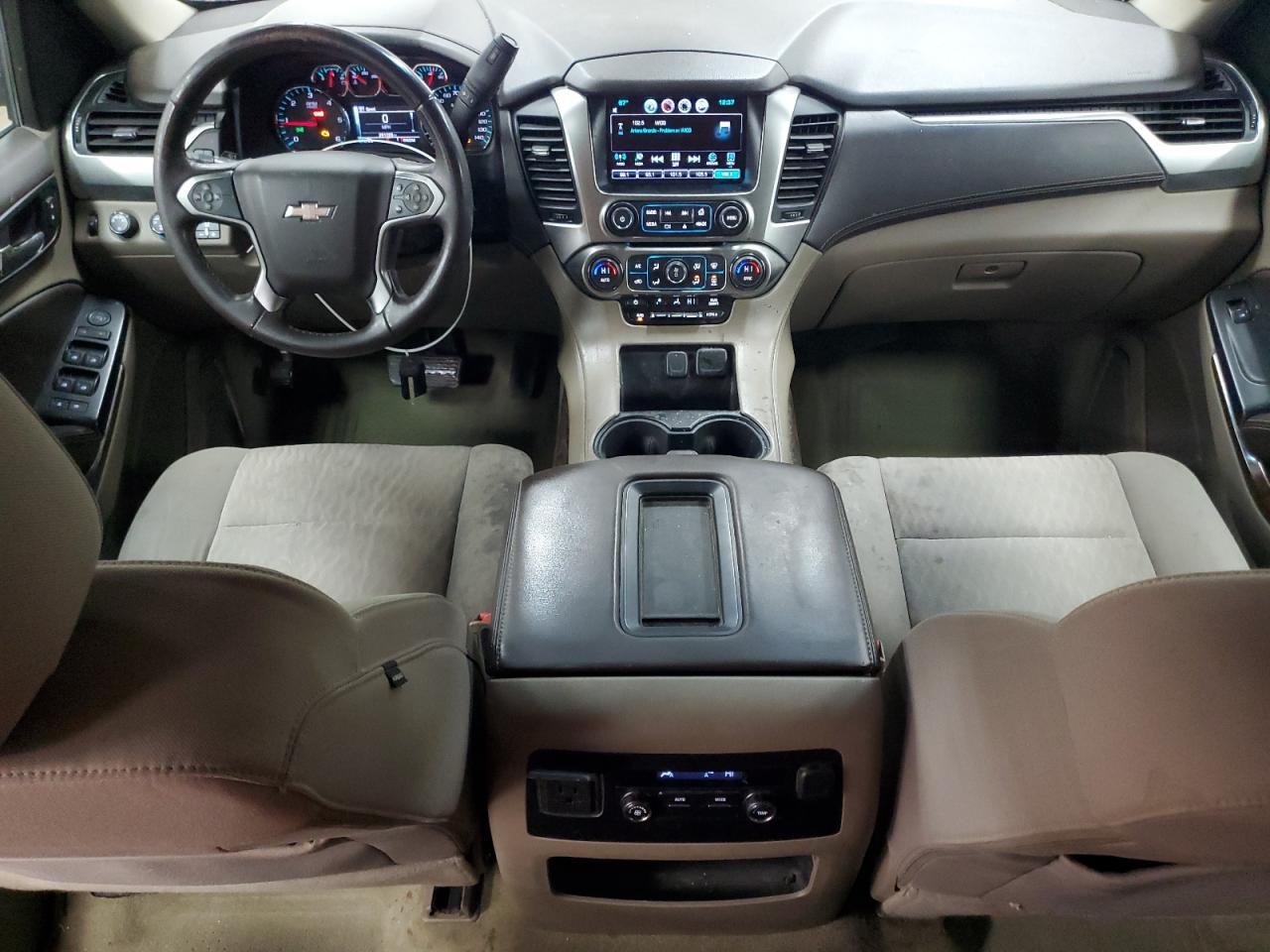 2016 CHEVROLET Suburban