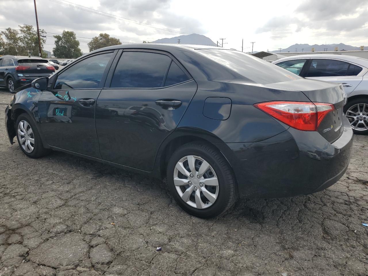 2015 TOYOTA COROLLA