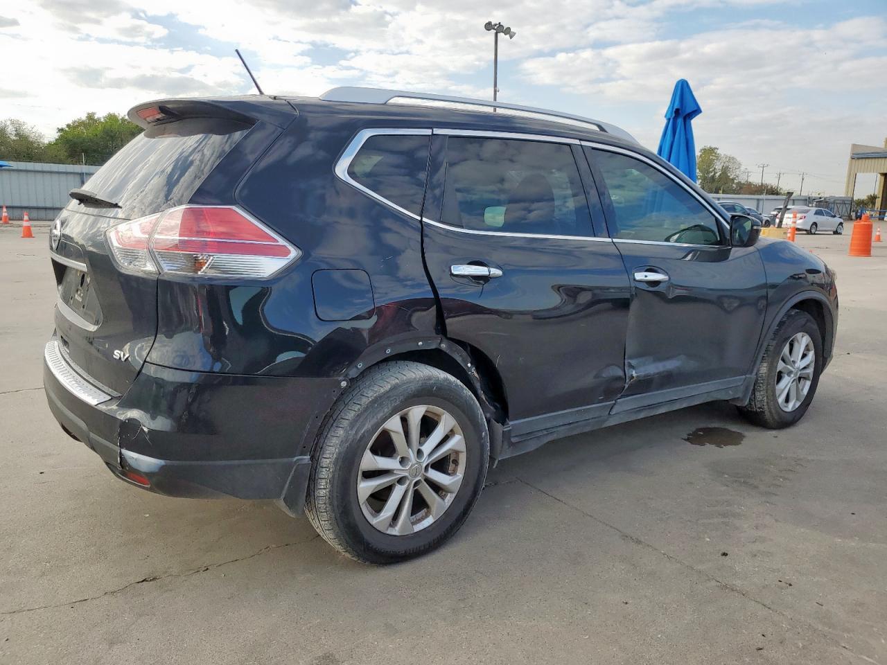 2016 NISSAN ROGUE