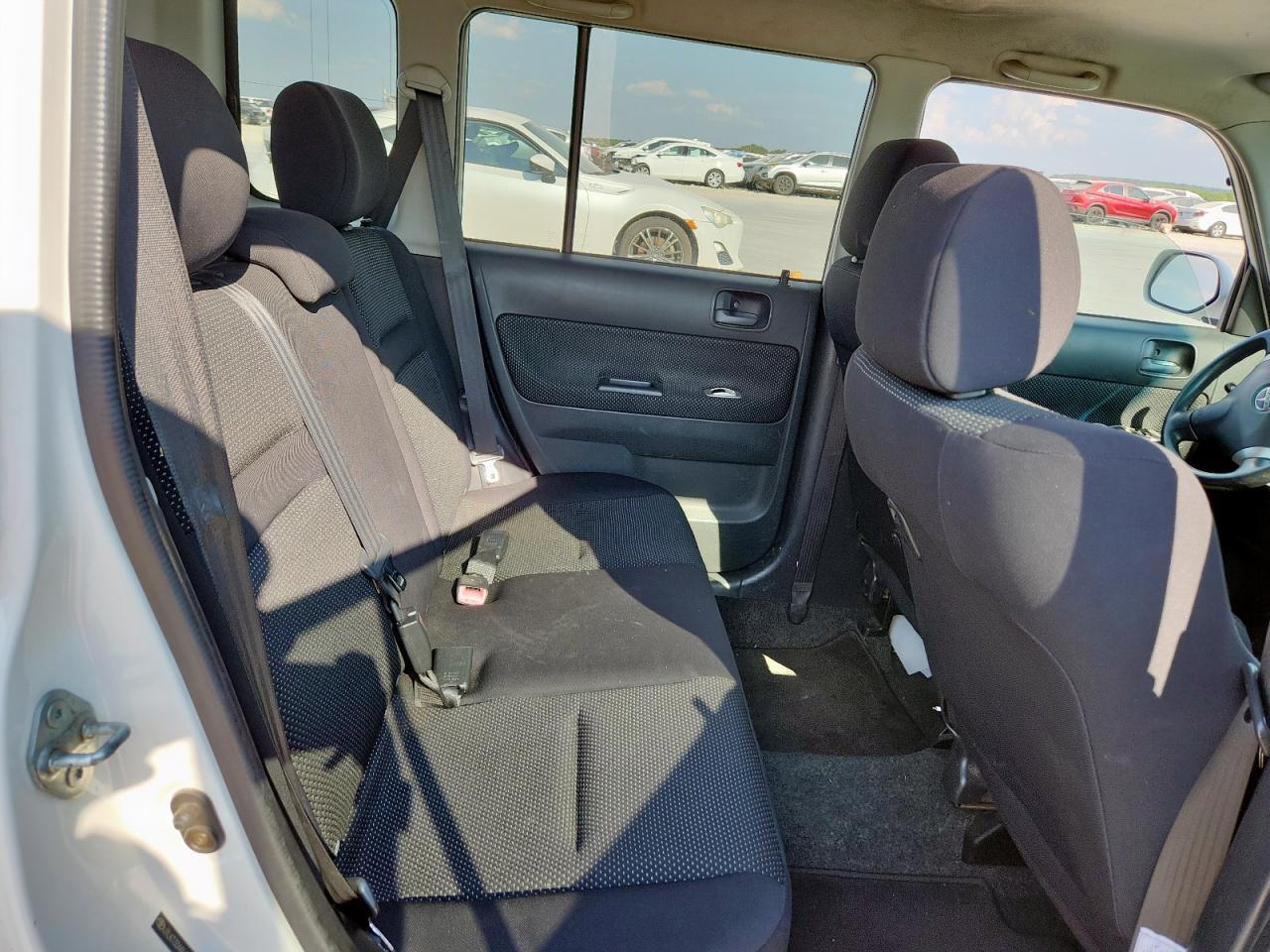 2006 TOYOTA SCION