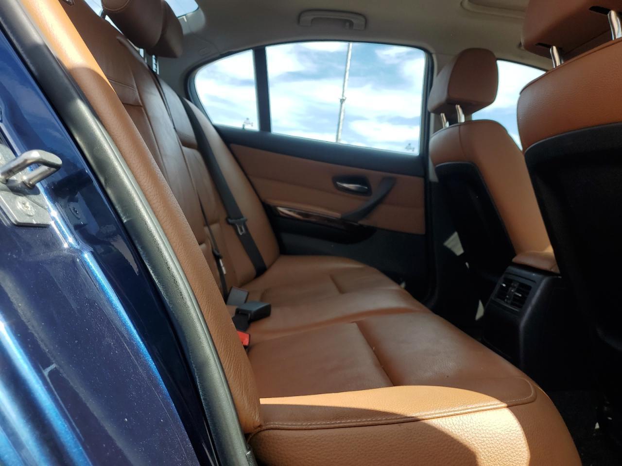2011 BMW 3 SERIES