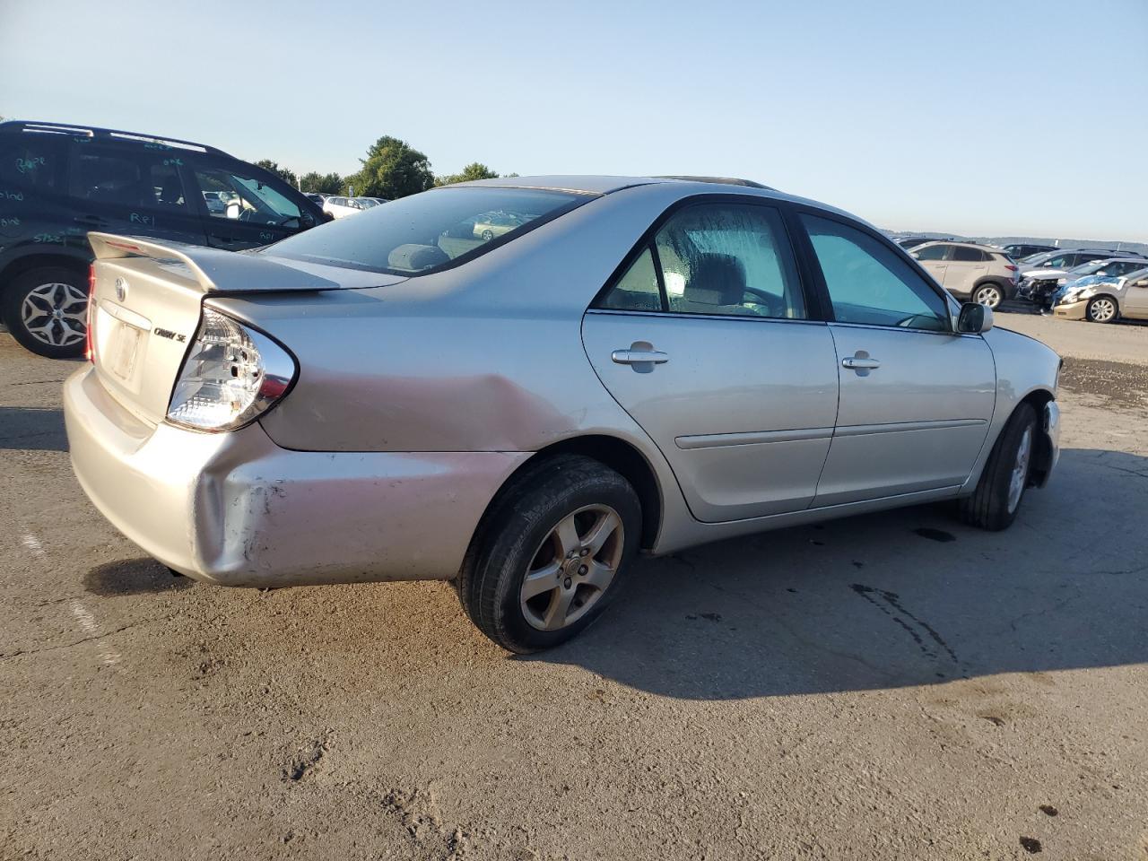 2004 TOYOTA CAMRY