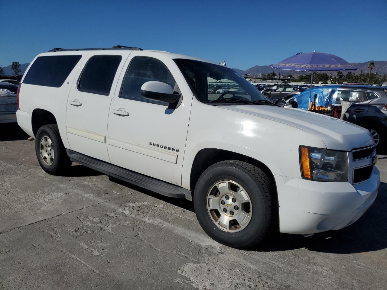2013 CHEVROLET Suburban