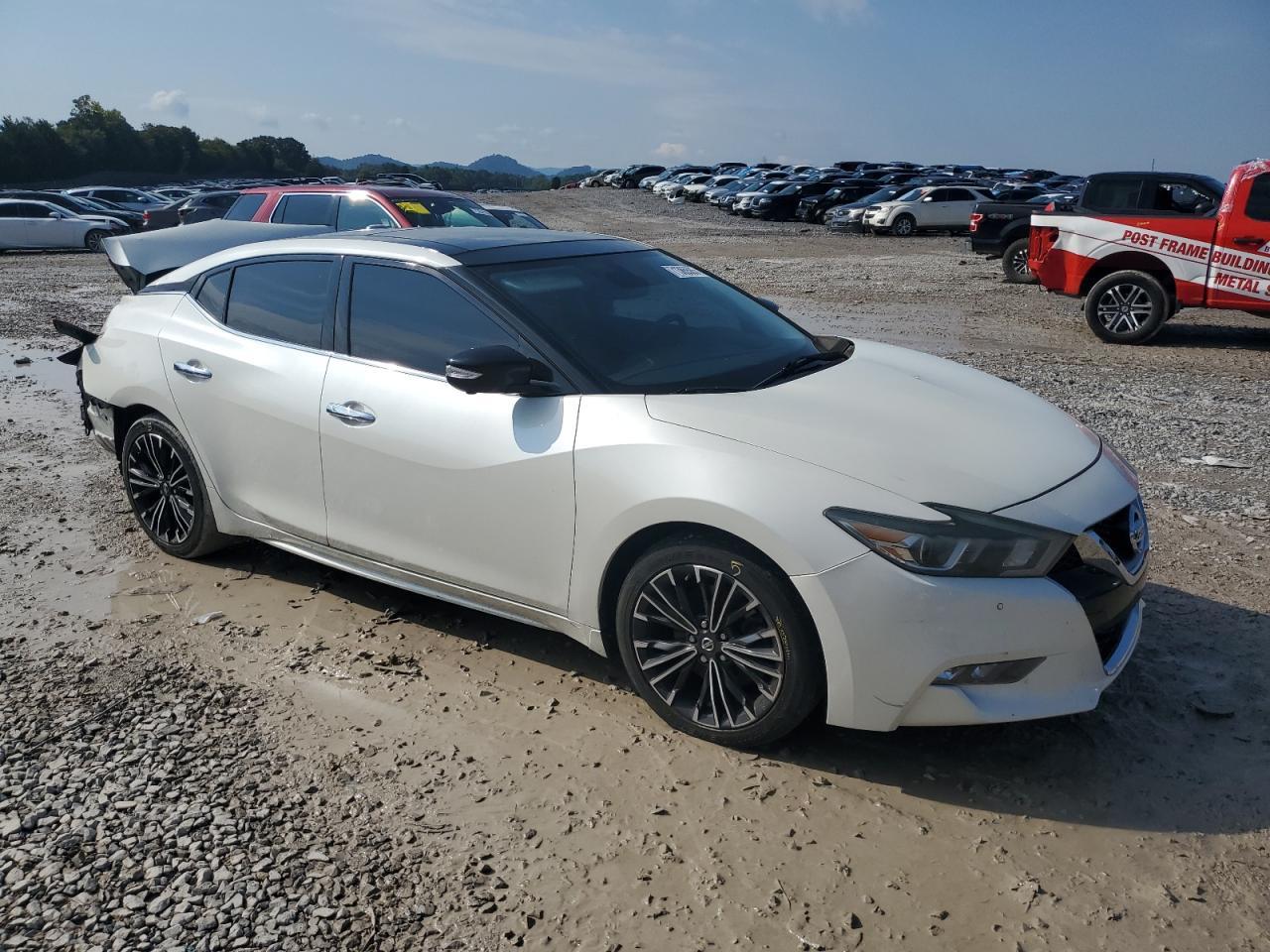 2016 NISSAN Maxima