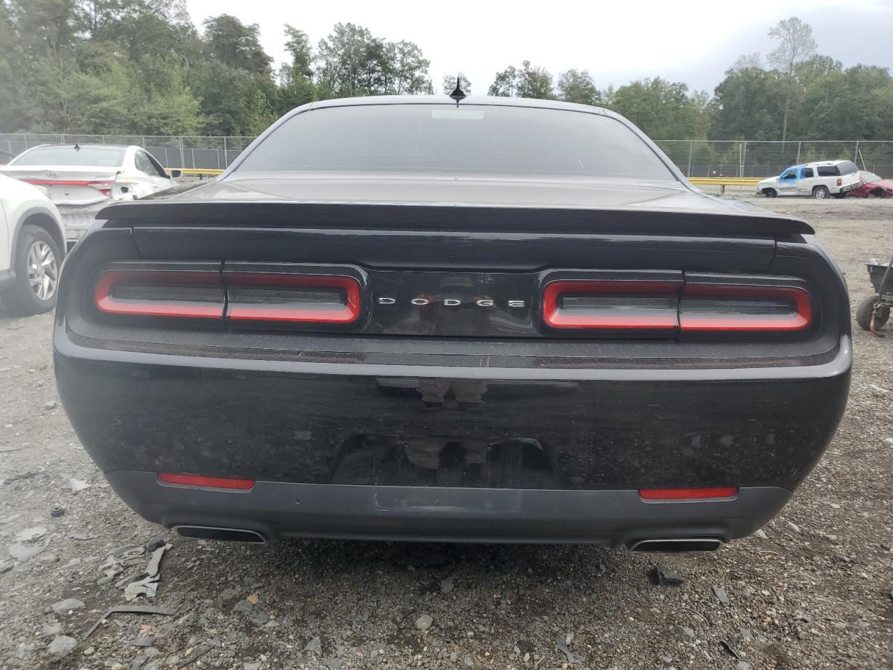 2017 DODGE Challenger