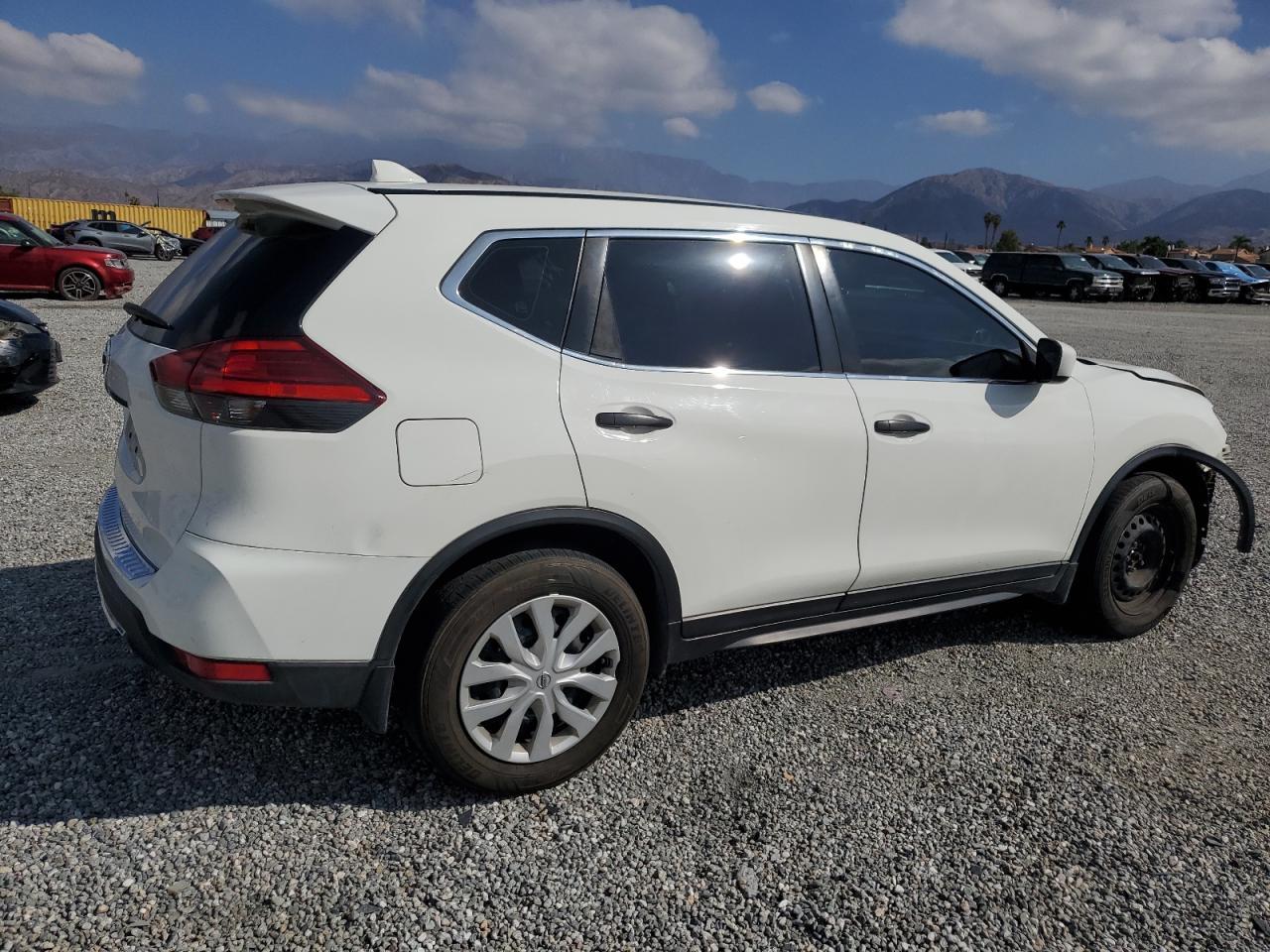 2017 NISSAN ROGUE