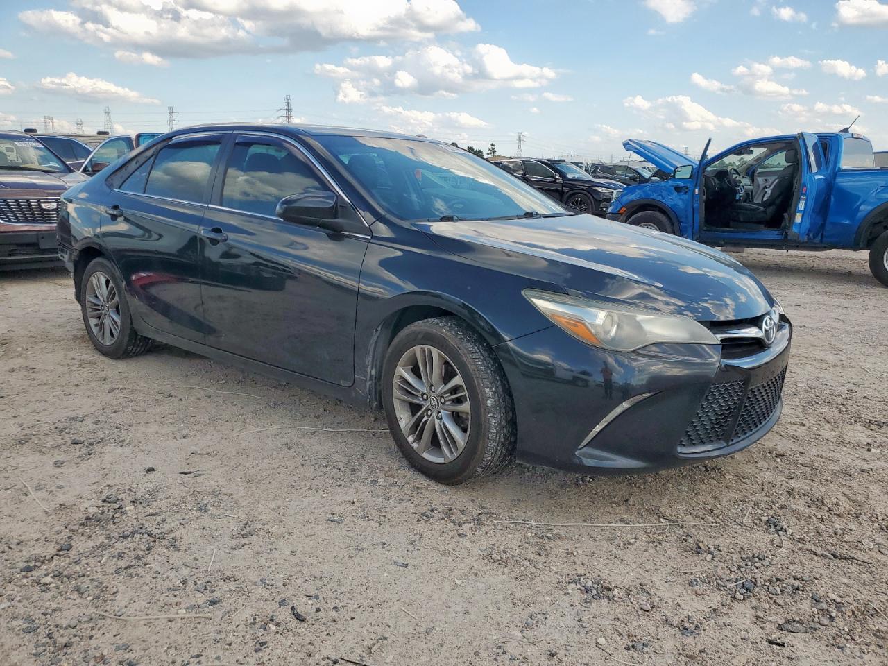 2015 TOYOTA CAMRY