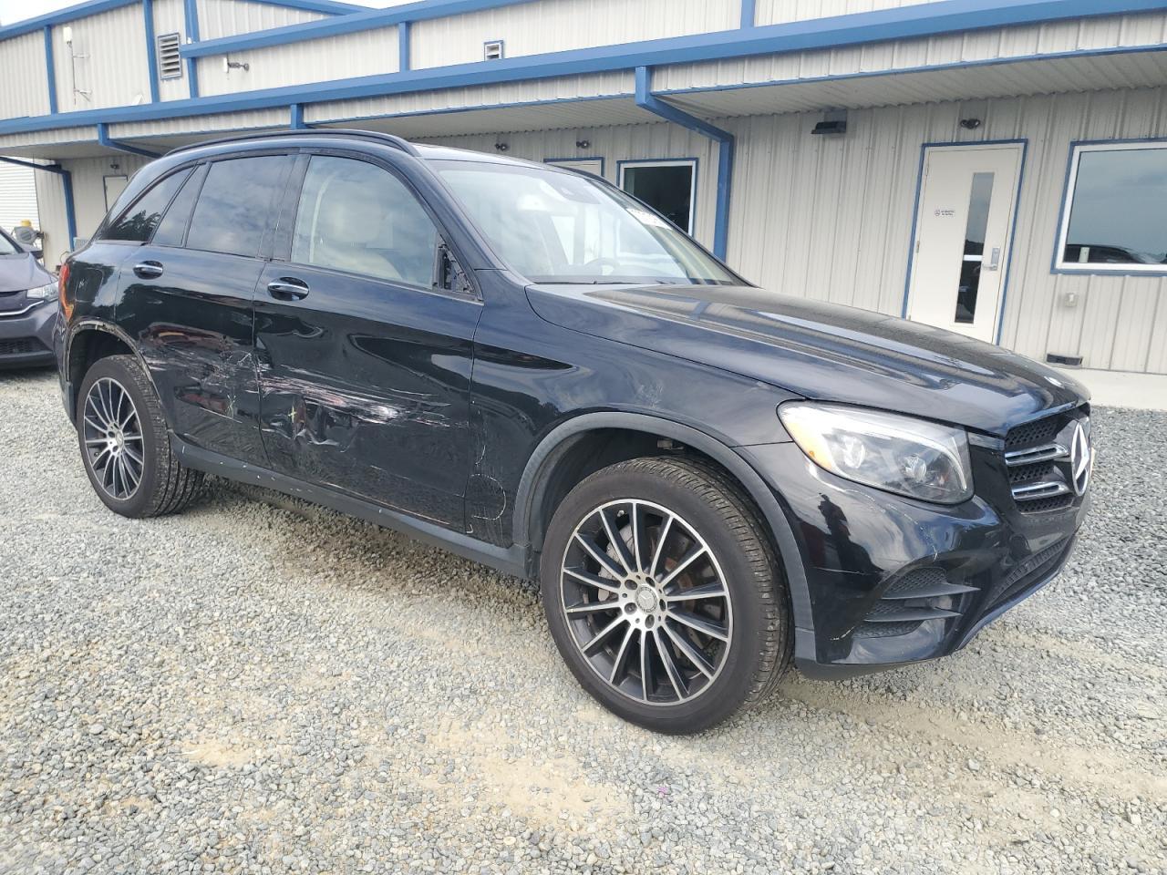 2016 MERCEDES-BENZ GLC-Class