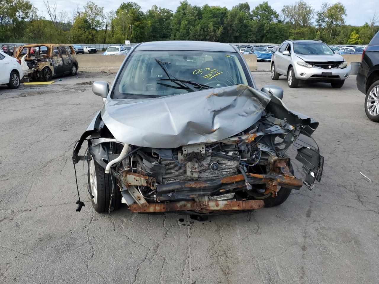 2010 NISSAN VERSA
