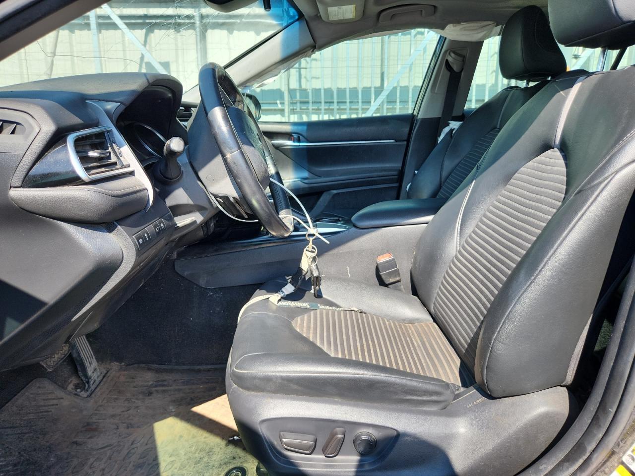 2018 TOYOTA CAMRY