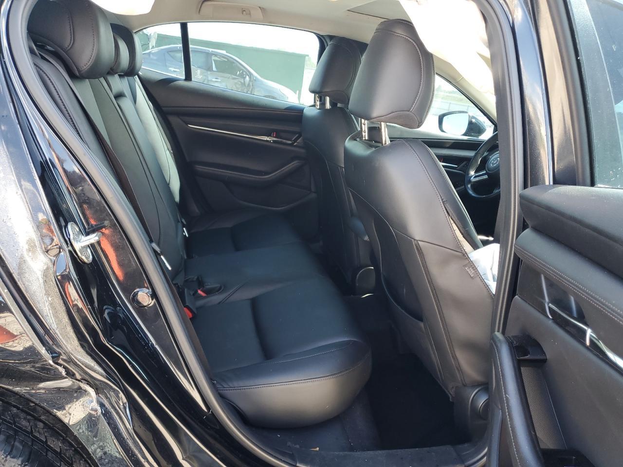 2021 MAZDA 3
