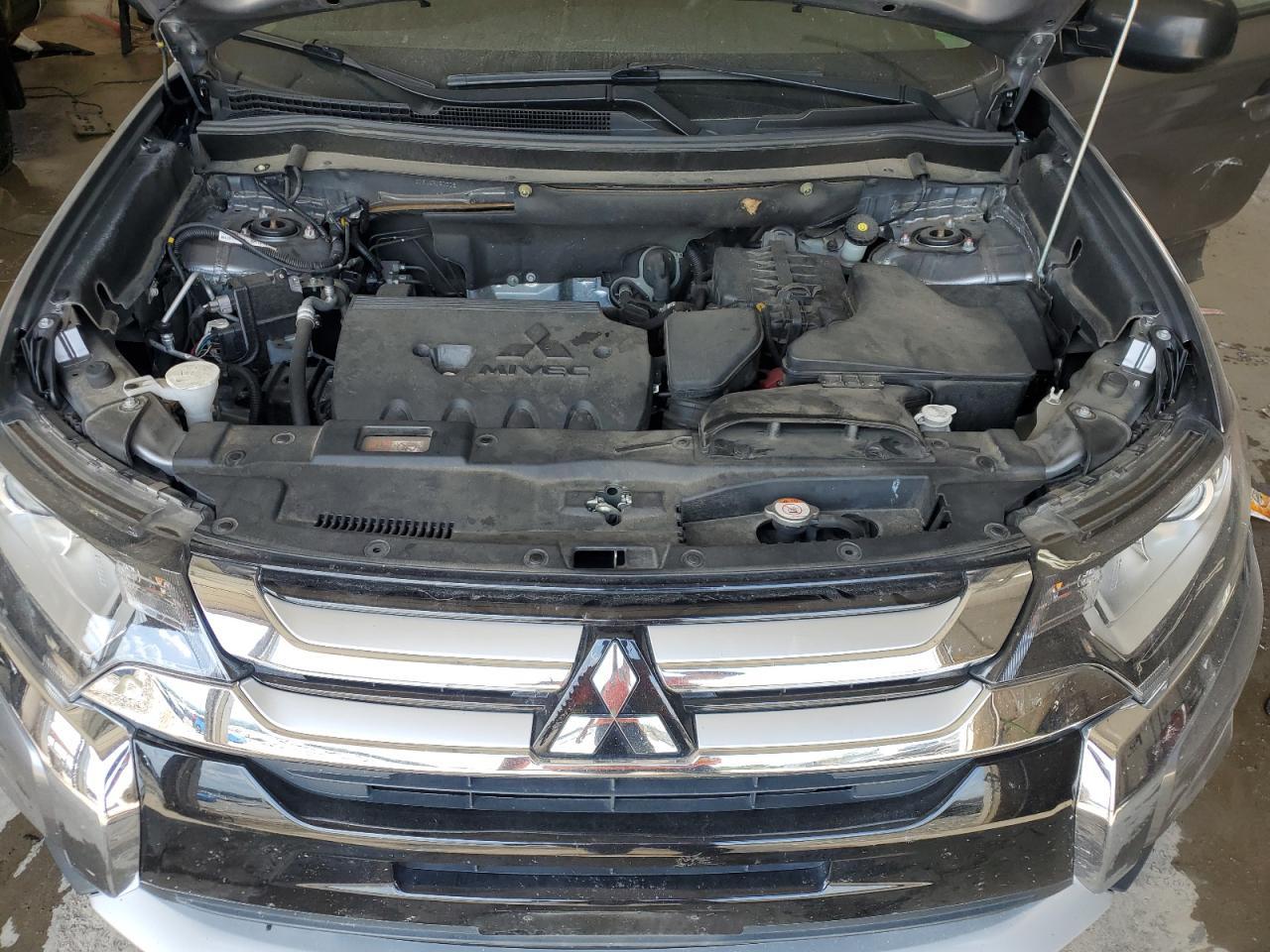 2018 MITSUBISHI outlander